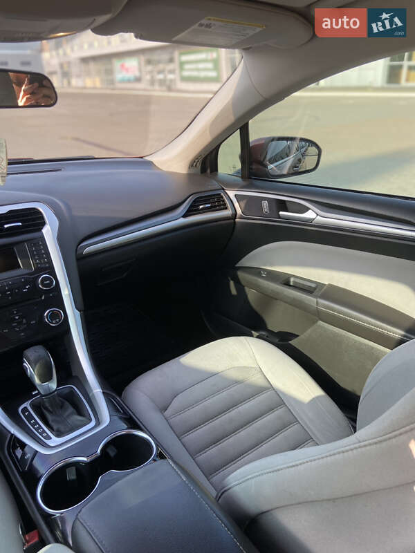 Седан Ford Fusion 2014 в Миколаєві