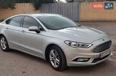 Седан Ford Fusion 2018 в 