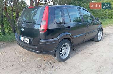 Хэтчбек Ford Fusion 2005 в 