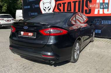 Седан Ford Fusion 2015 в 