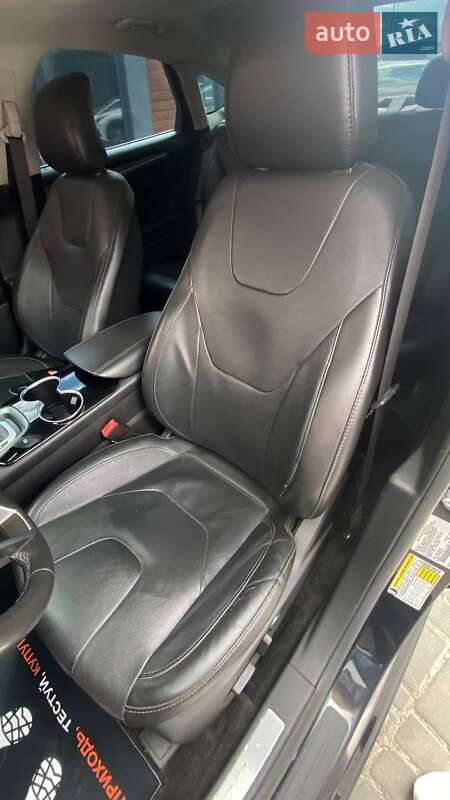 Седан Ford Fusion 2015 в Виннице