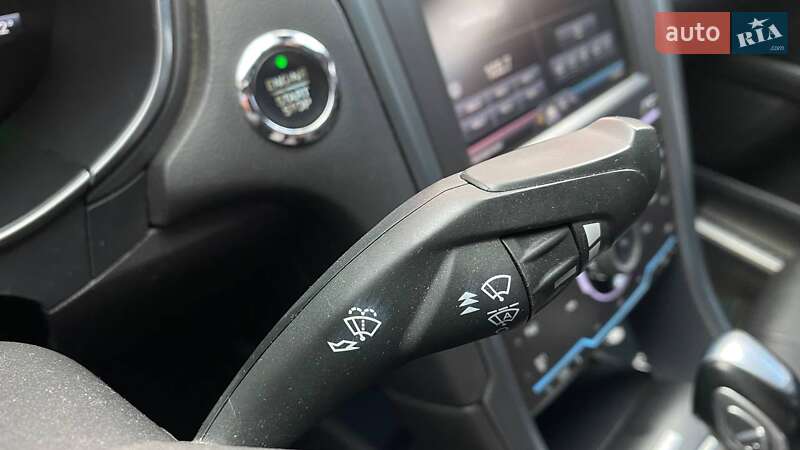 Седан Ford Fusion 2015 в Виннице