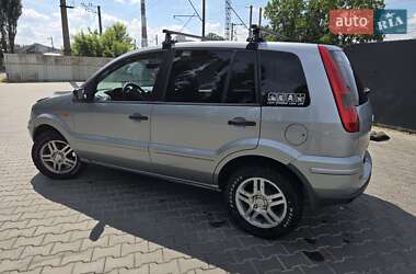 Хэтчбек Ford Fusion 2005 в 