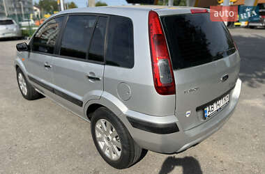 Хэтчбек Ford Fusion 2008 в 
