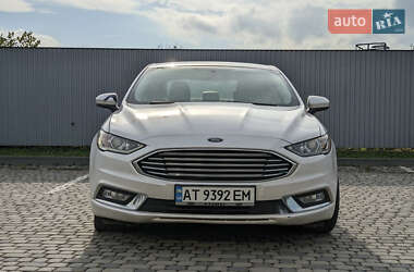 Седан Ford Fusion 2017 в 