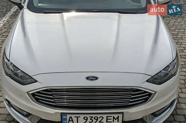 Седан Ford Fusion 2017 в 