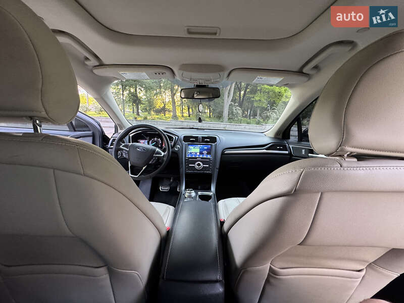Седан Ford Fusion 2017 в Полтаві