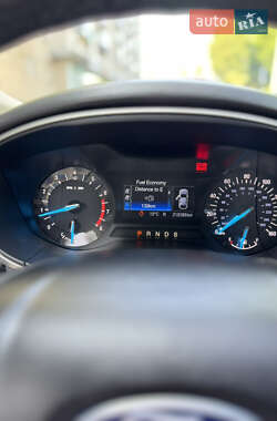 Седан Ford Fusion 2013 в 