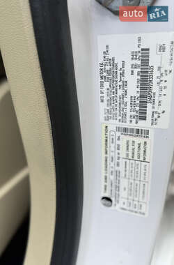 Седан Ford Fusion 2013 в 