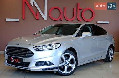Седан Ford Fusion 2016 в 