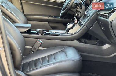 Седан Ford Fusion 2014 в 