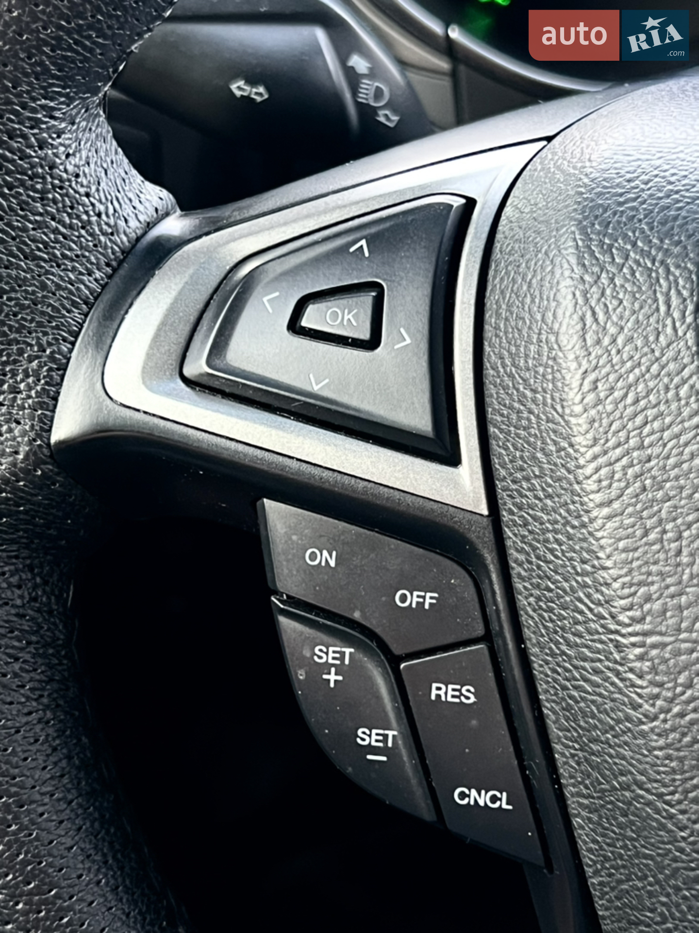 2017 Ford Fusion - мініатюра 28