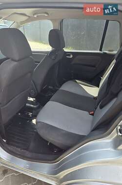 Хэтчбек Ford Fusion 2005 в 