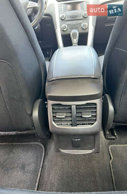 Седан Ford Fusion 2015 в 