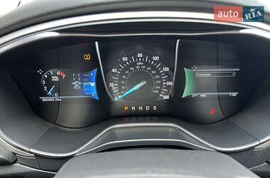Седан Ford Fusion 2015 в 
