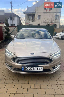 Седан Ford Fusion 2016 в Львове