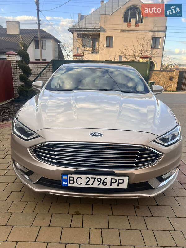 Седан Ford Fusion 2016 в Львові
