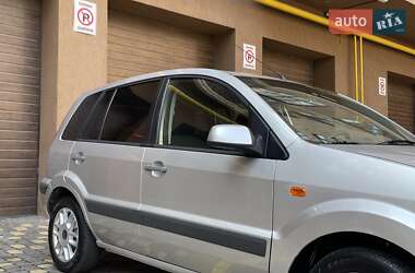 Хетчбек Ford Fusion 2008 в 