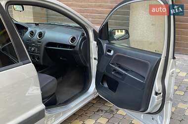Хетчбек Ford Fusion 2008 в 