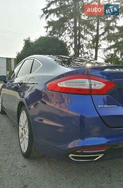 Седан Ford Fusion 2013 в 