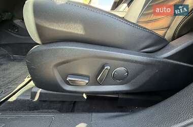 Седан Ford Fusion 2017 в 