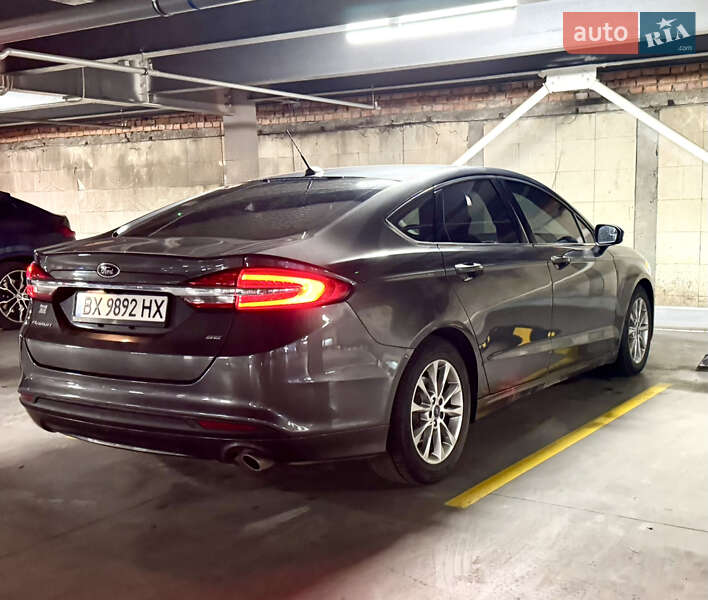 Седан Ford Fusion 2016 в Шепетівці