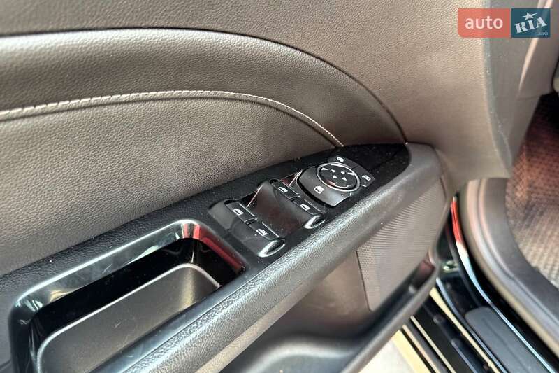 Седан Ford Fusion 2016 в Киеве