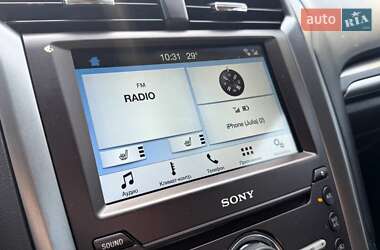 Седан Ford Fusion 2016 в 