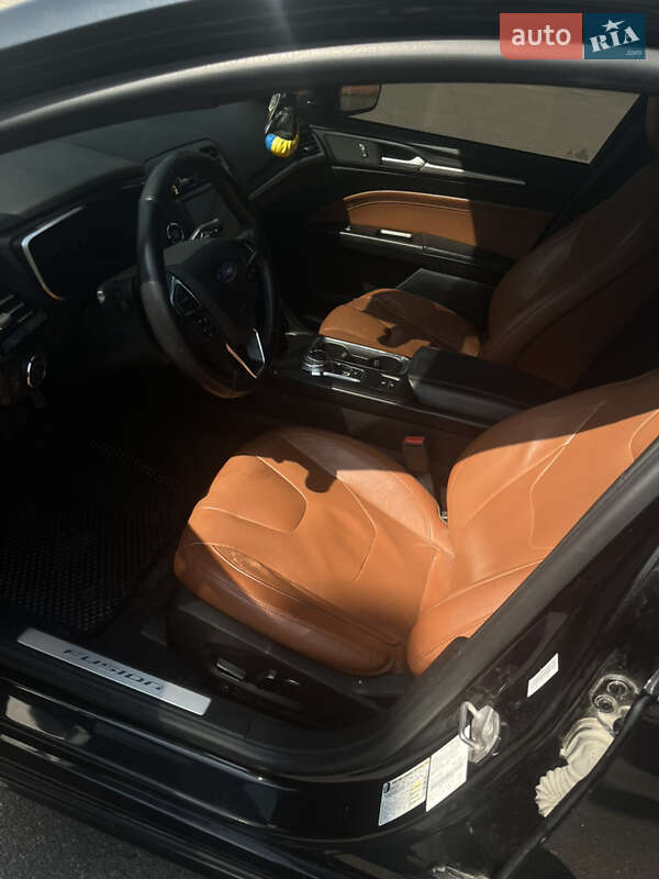 Седан Ford Fusion 2019 в Тернополе