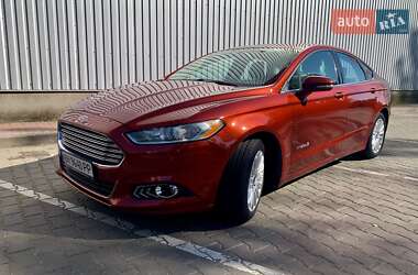 Седан Ford Fusion 2014 в 