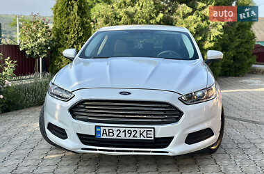 Седан Ford Fusion 2016 в 