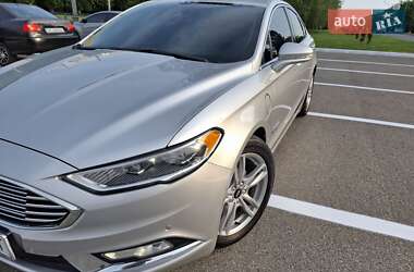 Седан Ford Fusion 2016 в 