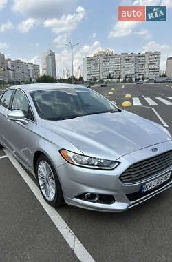 Седан Ford Fusion 2013 в Києві