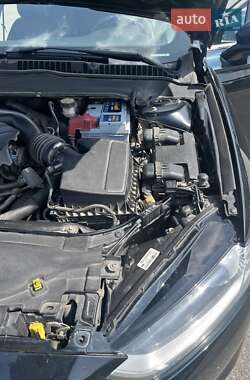 Седан Ford Fusion 2013 в 