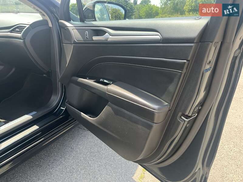 Седан Ford Fusion 2013 в Киеве фото 28 Седан Ford Fusion 2013 в Киеве