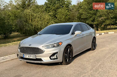 Седан Ford Fusion 2019 в 