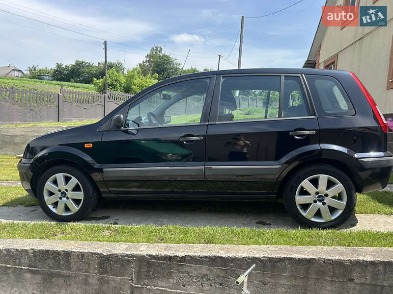 Хэтчбек Ford Fusion 2007 в Ровно фото 7 Хэтчбек Ford Fusion 2007 в Ровно