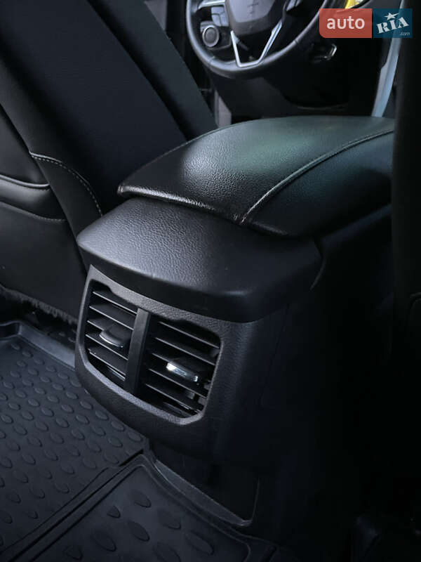 Седан Ford Fusion 2015 в Запорожье фото 19 Седан Ford Fusion 2015 в Запорожье