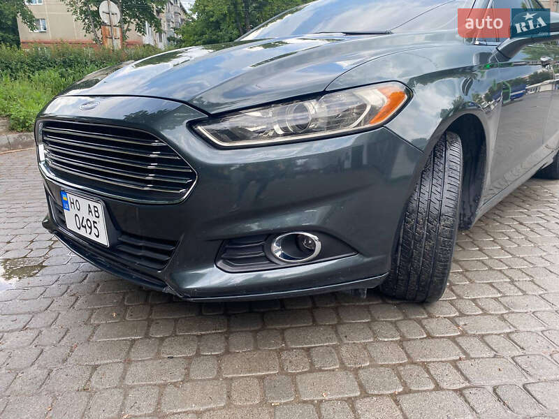 Седан Ford Fusion 2015 в Тернополе