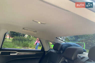 Седан Ford Fusion 2015 в 