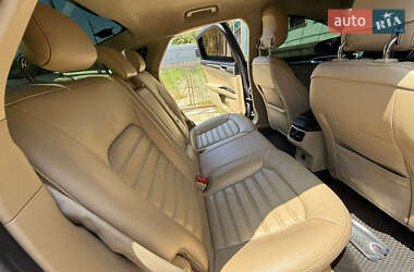 Седан Ford Fusion 2013 в 