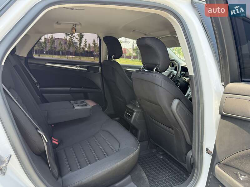 Седан Ford Fusion 2012 в Ирпене