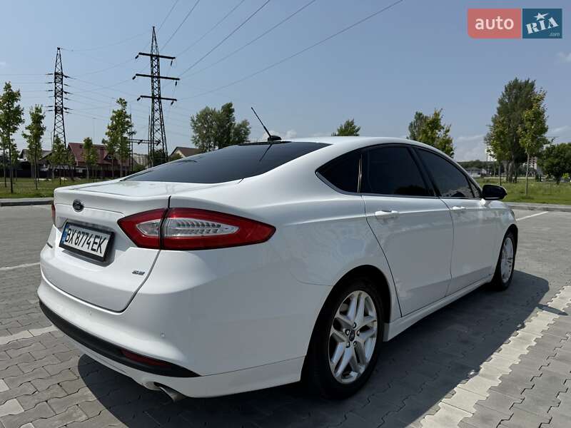 Седан Ford Fusion 2012 в Ирпене