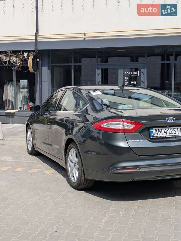 Седан Ford Fusion 2014 в Житомире
