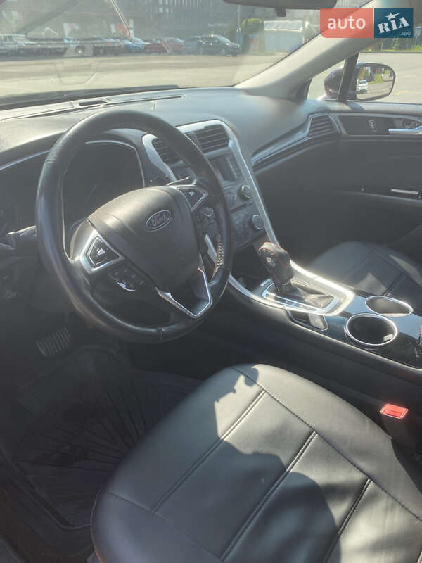 Седан Ford Fusion 2013 в Киеве