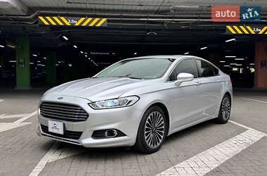 Седан Ford Fusion 2015 в 