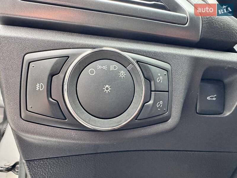 Седан Ford Fusion 2015 в Києві