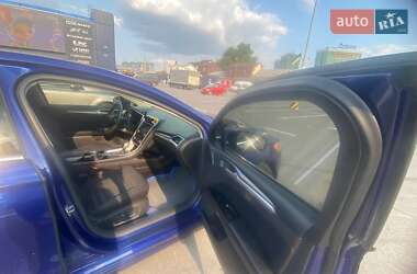 Седан Ford Fusion 2014 в 
