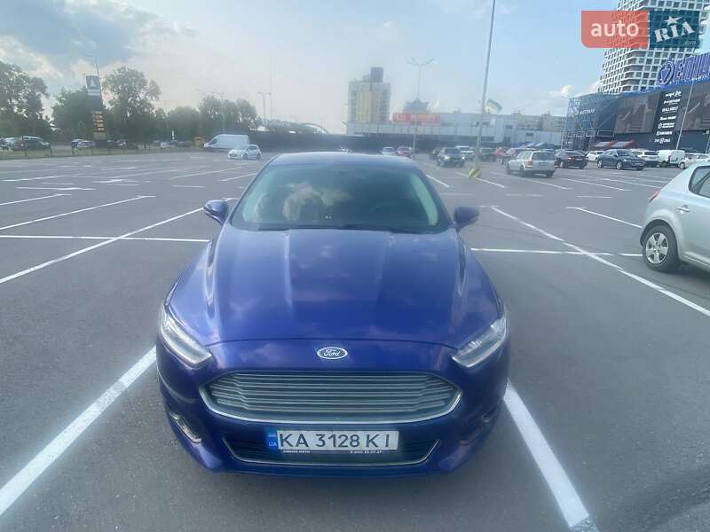 Седан Ford Fusion 2014 в 