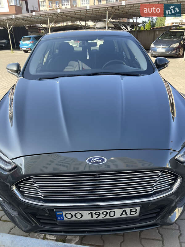 Седан Ford Fusion 2014 в Одесі